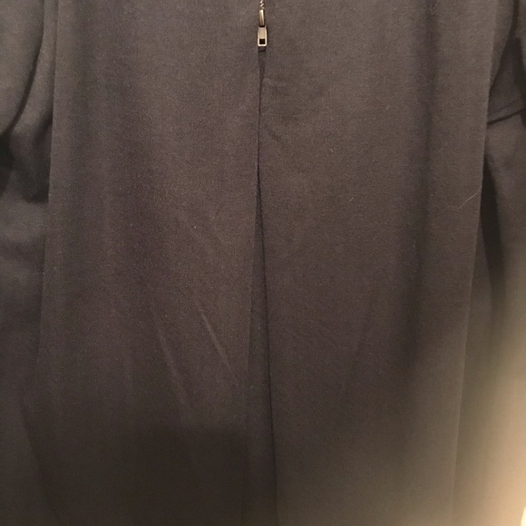 Blazer - Picture 4 of 4